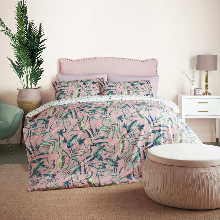 CosmoLiving by Cosmopolitan Pink/Green/Black Microfibre Reversible Modern & Contemporary Duvet